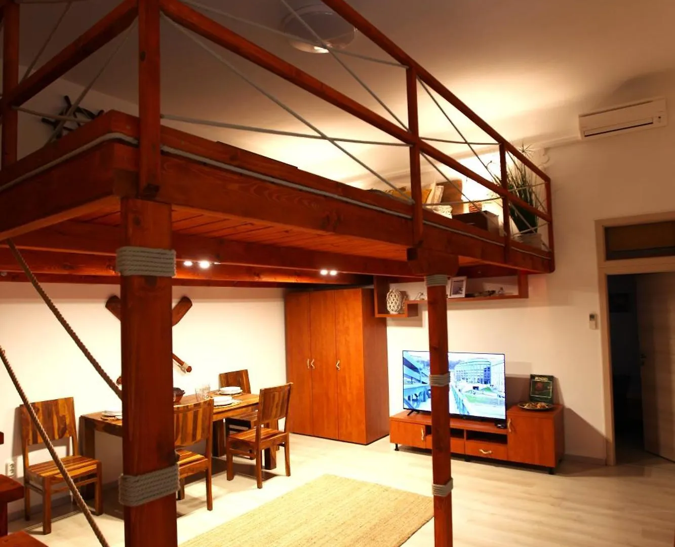 Goldcentral Apartment Danube Budapeszt