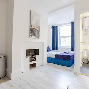 https://magical-studios.brighton-hotels-england.com