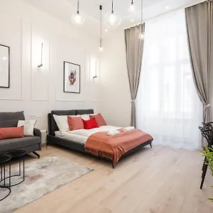  Apartment D20 - Gozsdu Garden - Location By Bqa