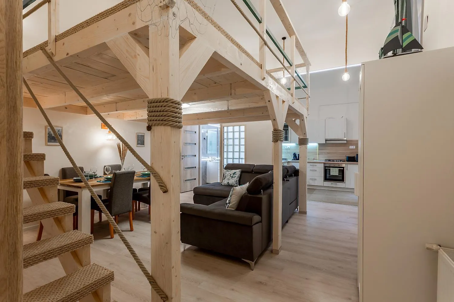 Goldcentral Apartment Danube Budapest
