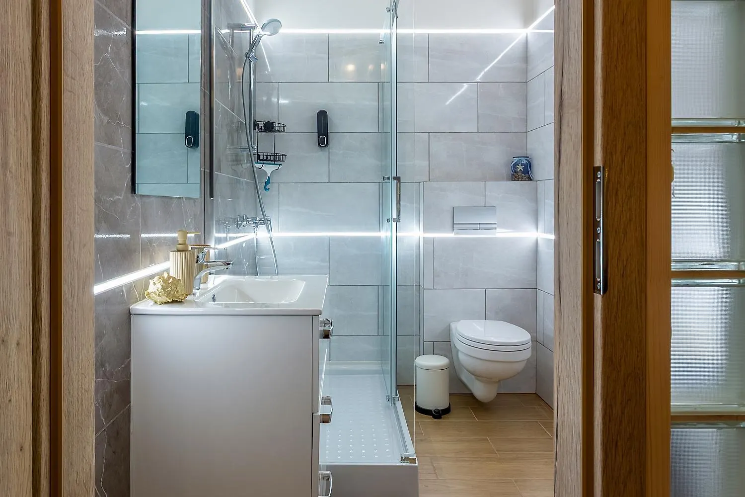 Goldcentral Apartment Danube Budapest 0*,