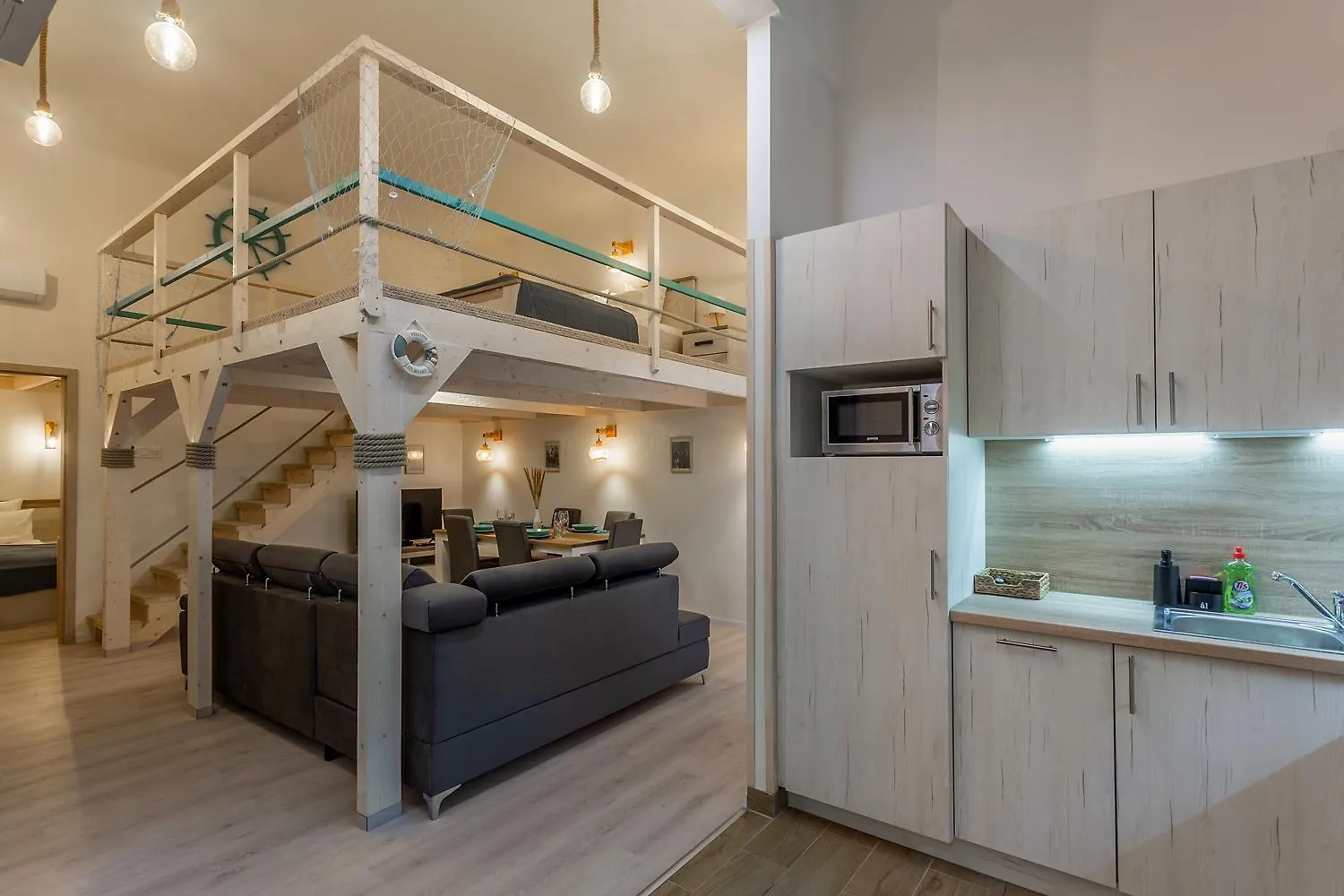 Goldcentral Apartment Danube Budapest Hungary