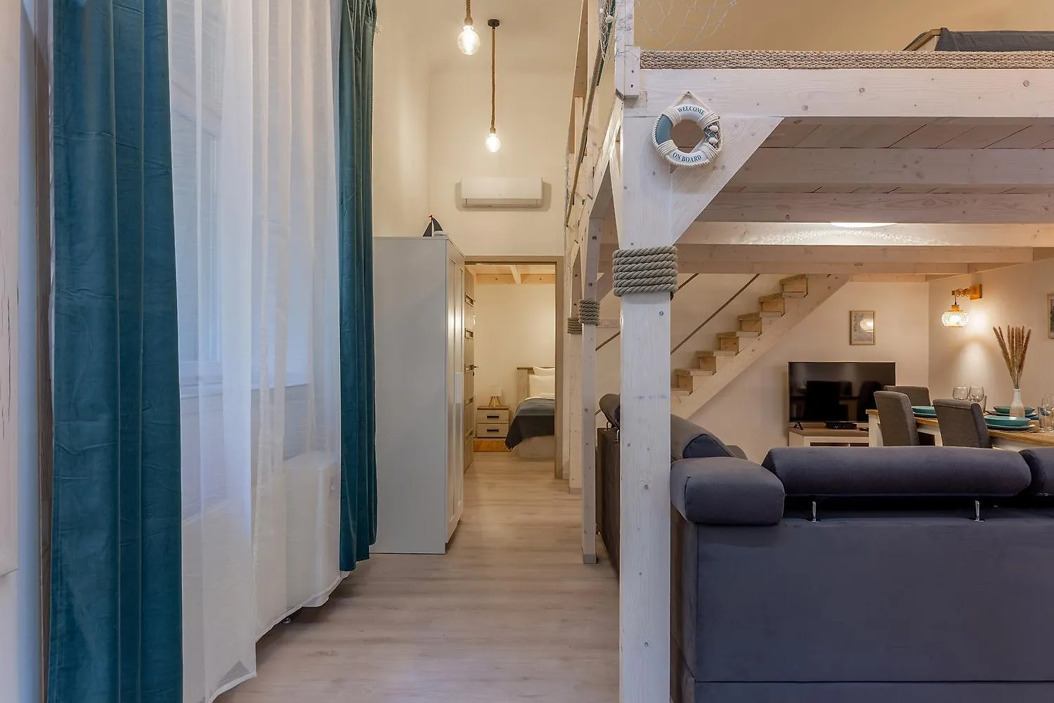 Goldcentral Apartment Danube Budapest Hungary